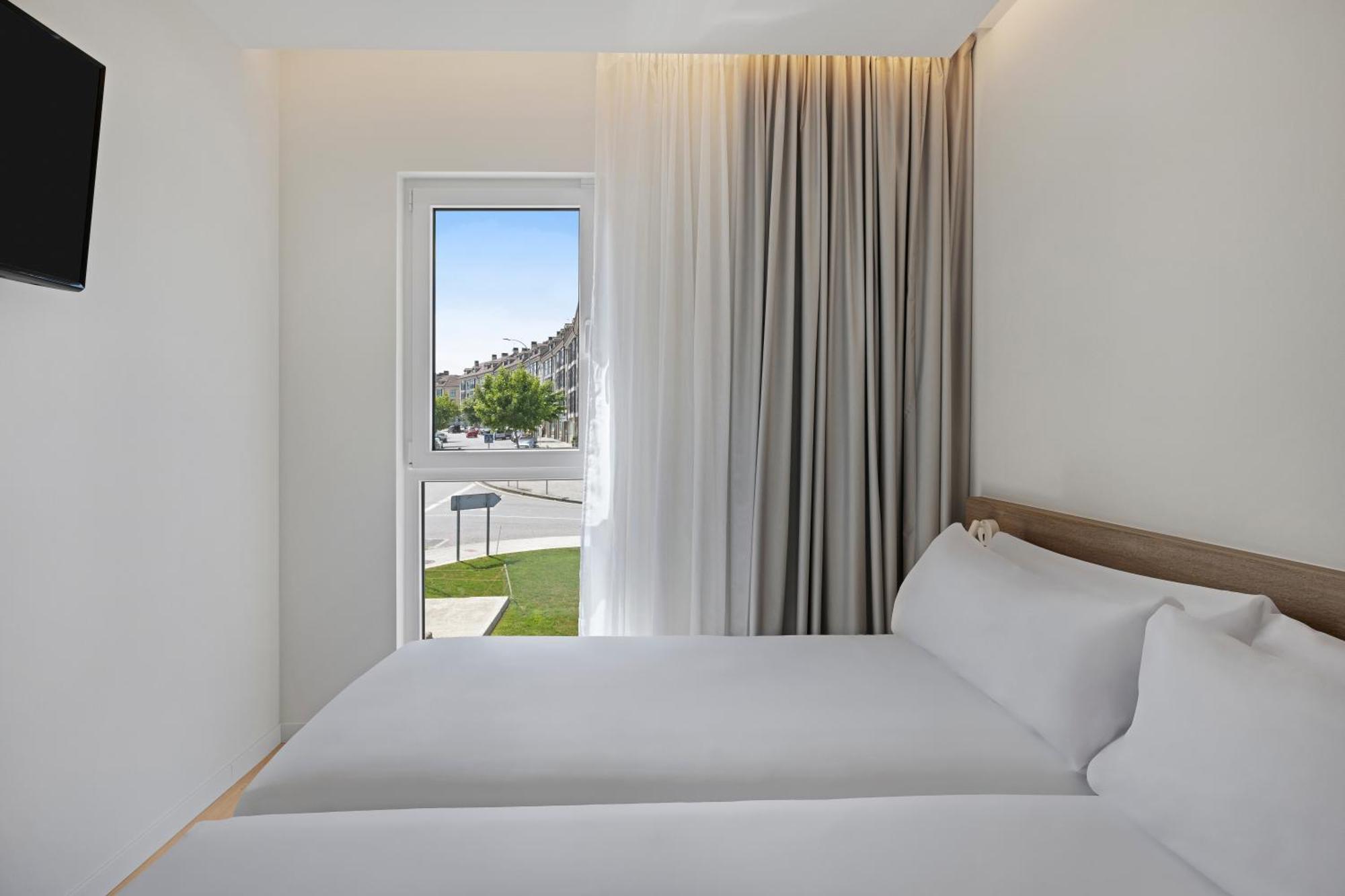 B&B Hotel Santiago Milladoiro Εξωτερικό φωτογραφία